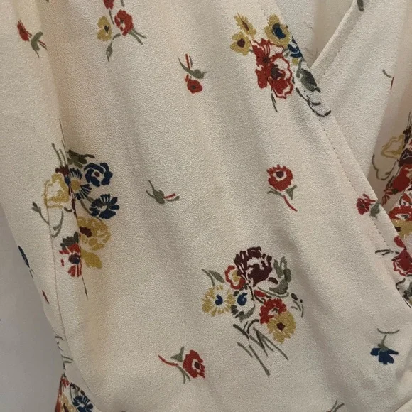 Rouje wrap top - Picture 3 of 4